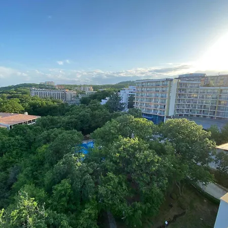 Sea тerrace Aquamarine Apartament *